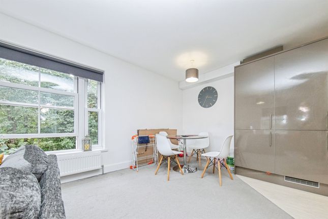 Flat 7, Sapindale, 407, Main Road, Harwich photo 3
