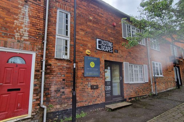 Thumbnail Retail premises to let in Chiltern House, Feathers Yard House, Feathers Yard, Basingstoke