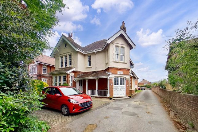 Flat for sale in Loxley Gardens, Bulkington Avenue, Worthing, West Sussex