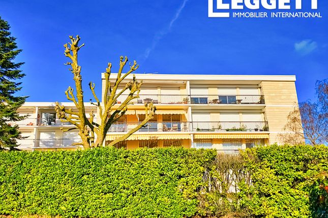 Apartment for sale in Chambourcy, Yvelines, Île-De-France