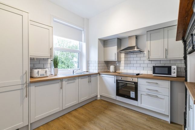 Terraced house to rent in Wood Lane, Leeds