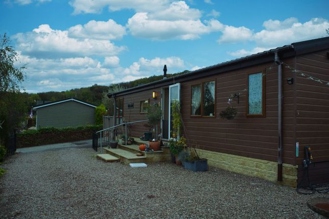 3, swallow lakes, Longhope photo 2