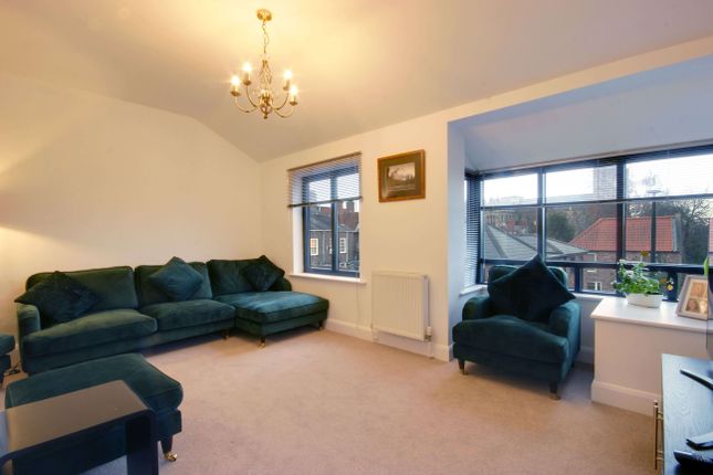 7, Lord Roberts Road, Beverley photo 2