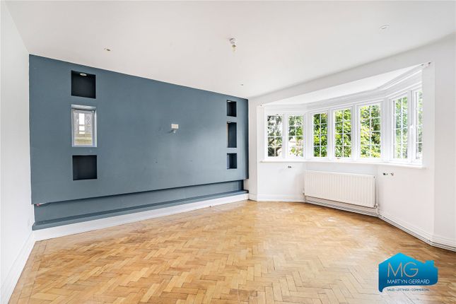 1528, High Road, London photo 2