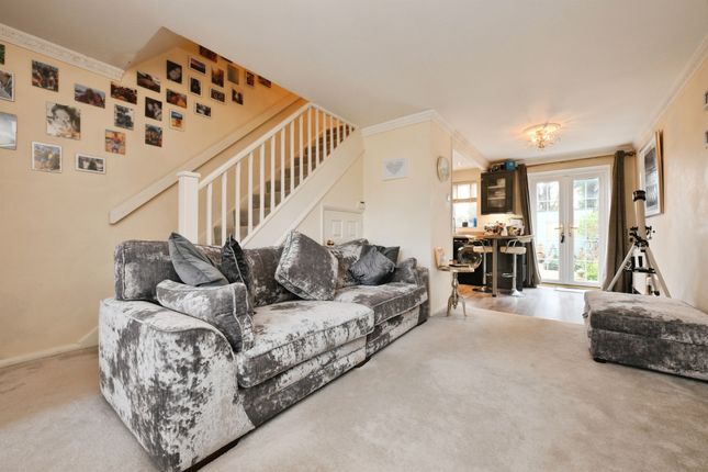 27, The Lynch, Hoddesdon photo 3