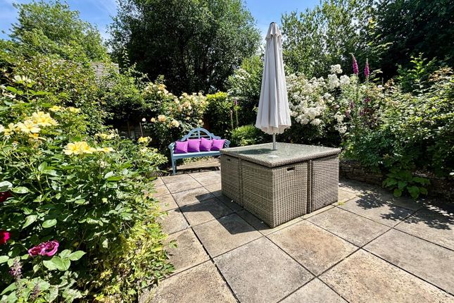 22, Wood Gardens, High Peak photo 2