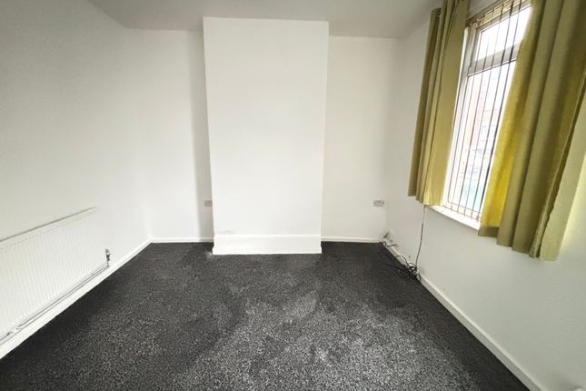 18, St. Johns Avenue, Rotherham photo 2