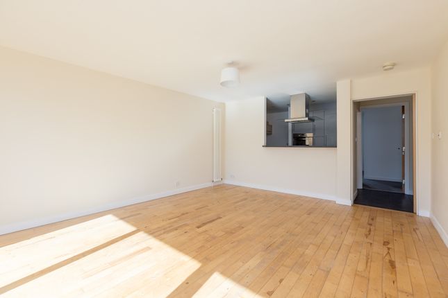 10/12, East Pilton Farm Avenue, Edinburgh photo 3