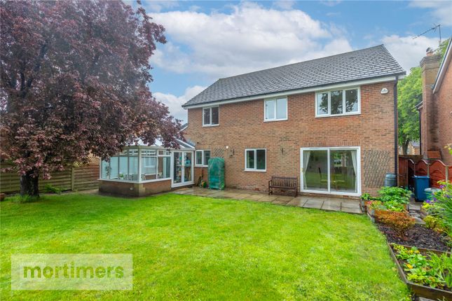 9, The Woodlands, Blackburn photo 3