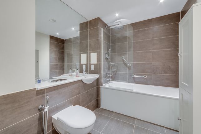 Flat for sale in Arc House, 16 Maltby Street
