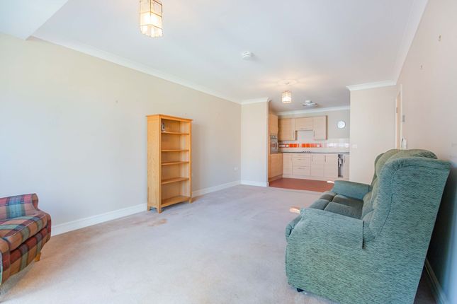 Flat 24, Margaret House Lealands Drive, Uckfield photo 3