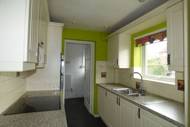 4, Hillsfield, Worcester photo 3