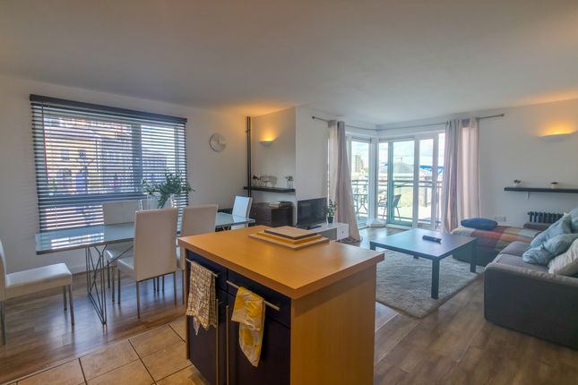 Flat 85, Building 45, Hopton Road, Royal Arsenal photo 4