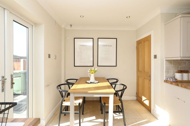 276 Williamthorpe Road, Chesterfield photo 4