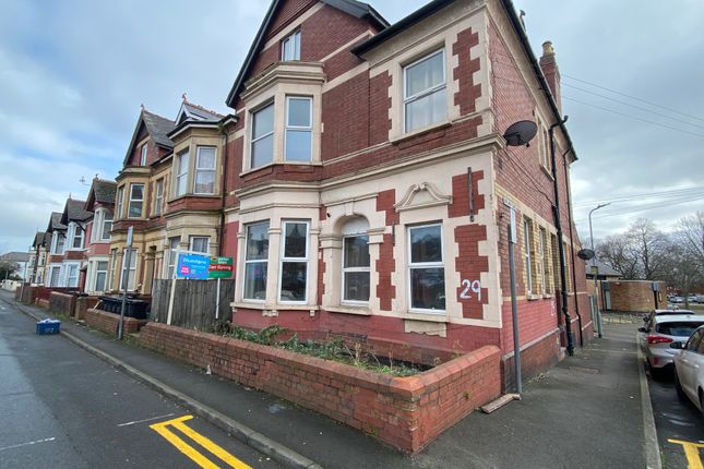 Flat for sale in Cardiff Road, Newport