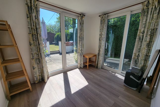 15, Kirby Rise, Barham, Ipswich, Suffolk, IP6 photo 5