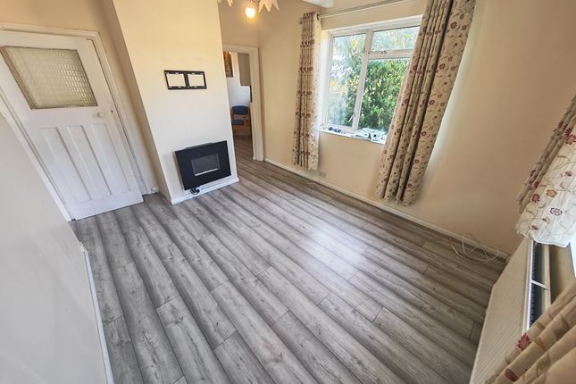 7, Marconi Way, Southall photo 3