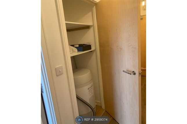 Flat, Beacon Tower Fishponds Road, Bristol photo 3
