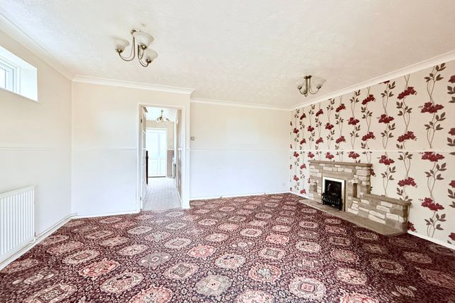 47, Anglian Way, Great Yarmouth photo 4