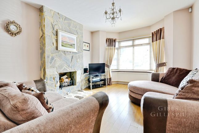 83, Merton Avenue, Uxbridge photo 2