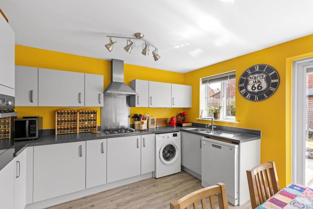 52, SHERWOOD DRIVE, SELBY photo 4
