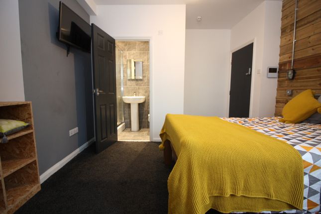 Shared accommodation to rent in Alphington Road, St. Thomas, Exeter