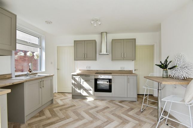 37, Brown Lees Road, Stoke-on-Trent photo 4