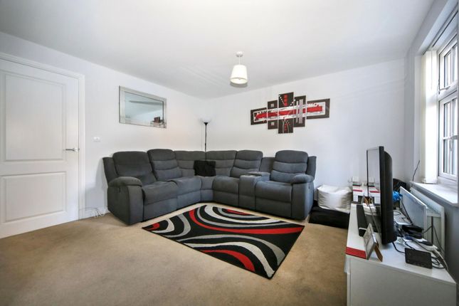 38 Thomas Street, Wigan photo 2