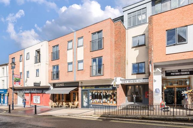 Flat for sale in High Street, Alton