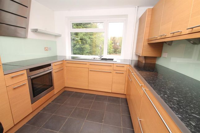 5 Penair Lodge, South Hill Avenue, Harrow on the Hill photo 2
