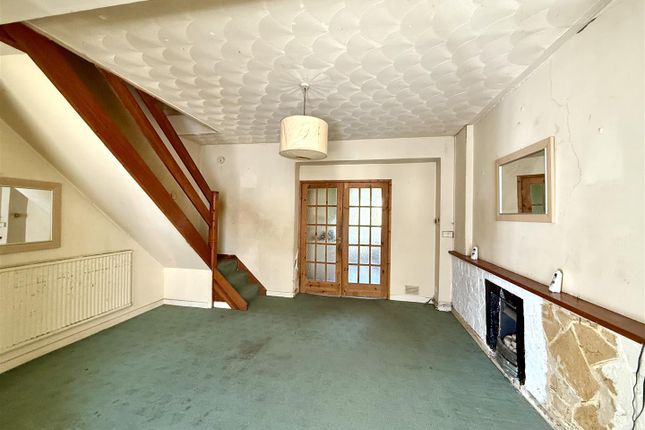 5, Cross Street, Resolven photo 2