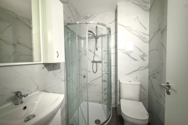 86 Shenley Road, Borehamwood photo 5