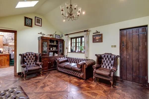 Raven Lodge, Little Warley Hall Lane, Brentwood photo 4