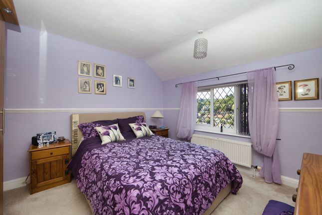 Semi-detached house for sale in Queens Avenue, Dover