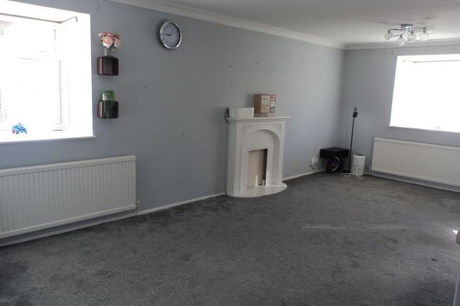 4, Elmbourne Drive, Belvedere photo 5