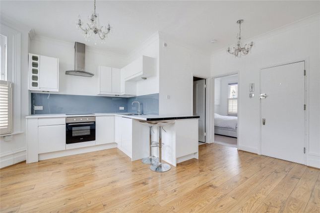 Flat to rent in Mimosa Street, Parsons Green