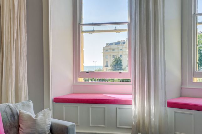 Flat 1, 8 Brunswick Square, Hove photo 2
