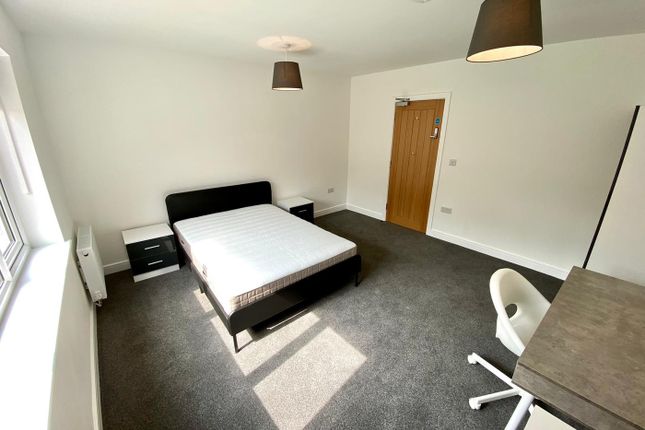 A Spacious And Bright Double Bedroom, Perfect For ...