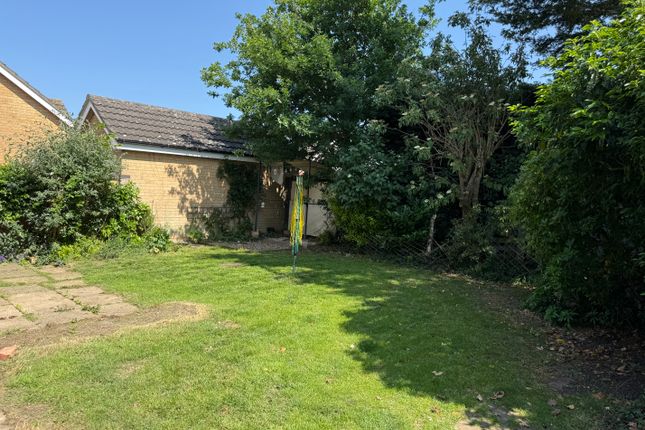 6, Violet Close, Attleborough photo 5