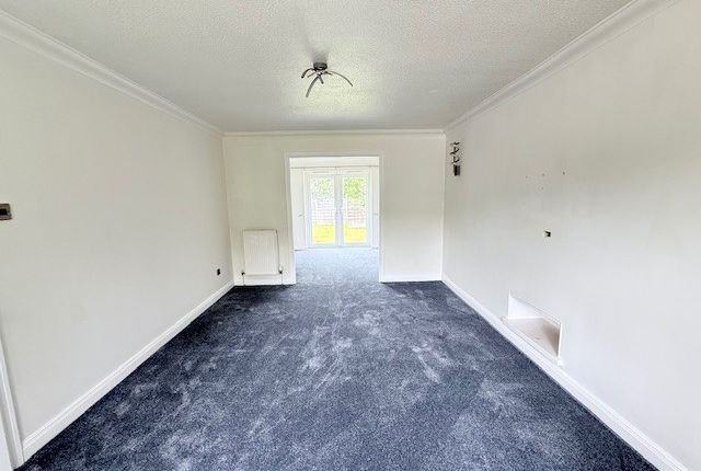 30, Cheadle photo 2