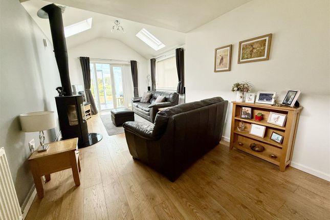 33, St Nicholas Way, Great Yarmouth photo 4
