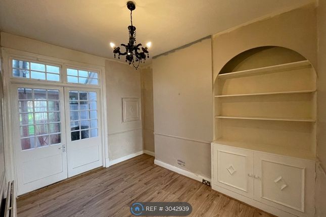 South Hill Avenue, South Harrow photo 3
