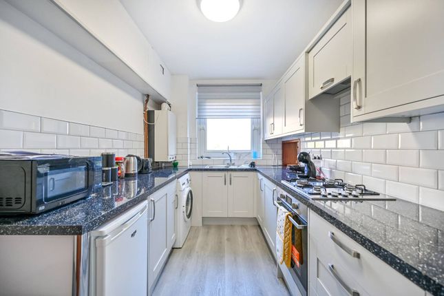 Thumbnail Flat for sale in Hillcrest Road, Ealing, London