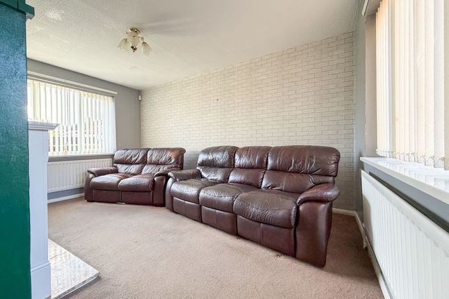 14, Lime Grove, Ryton photo 4