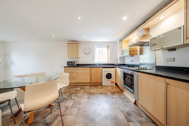 Apartment 18, Gilbert House, 2, Elmira Way, Greater Manchester photo 2