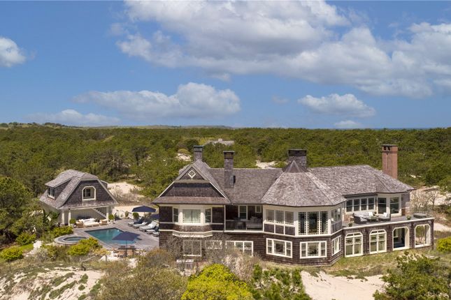 Property for sale in Shipwreck Drive, Amagansett, New York