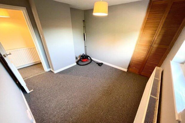 Flat to rent in Kingsbrook Court, Manchester