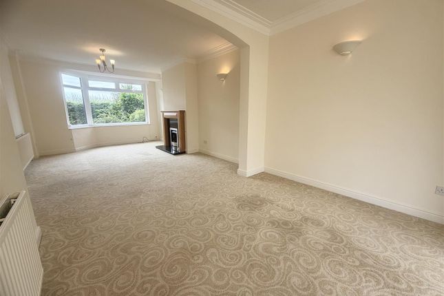 26, Leeds Road, Leeds photo 3