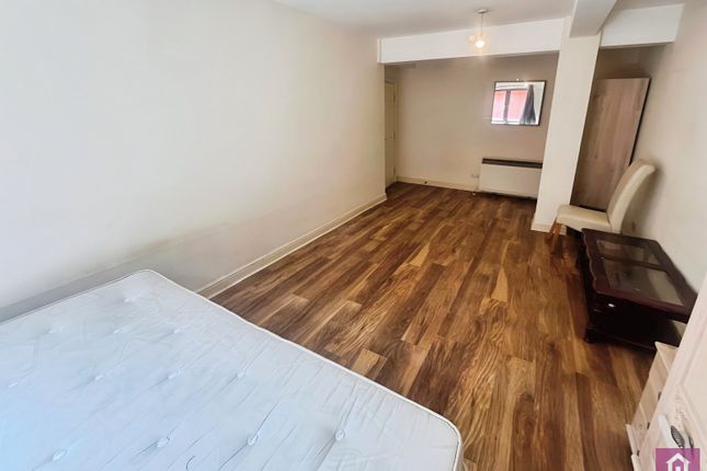 32, Tuscany House, Manchester photo 3