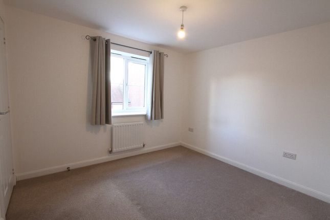 8, Dunnock Road, Bodicote photo 4